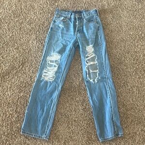 Aero size 2, 90s baggy style jeans, like new.